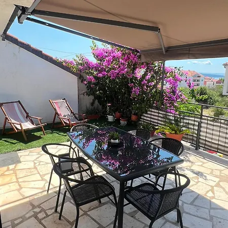 아파트 Bougainvillea Terrace